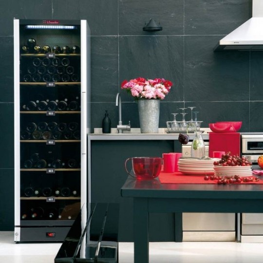 Vinoteca gama alta para 197 botellas La Sommeliere VIP 185