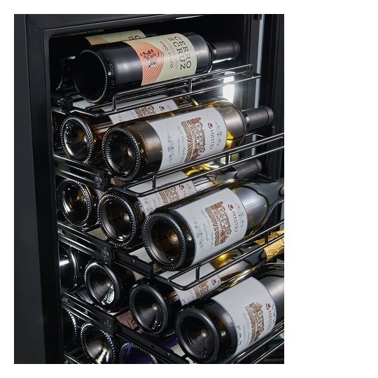 Vinoteca La Sommelière COLLECTION | 22 Botellas, Exposición Etiquetas, App Vinotag®